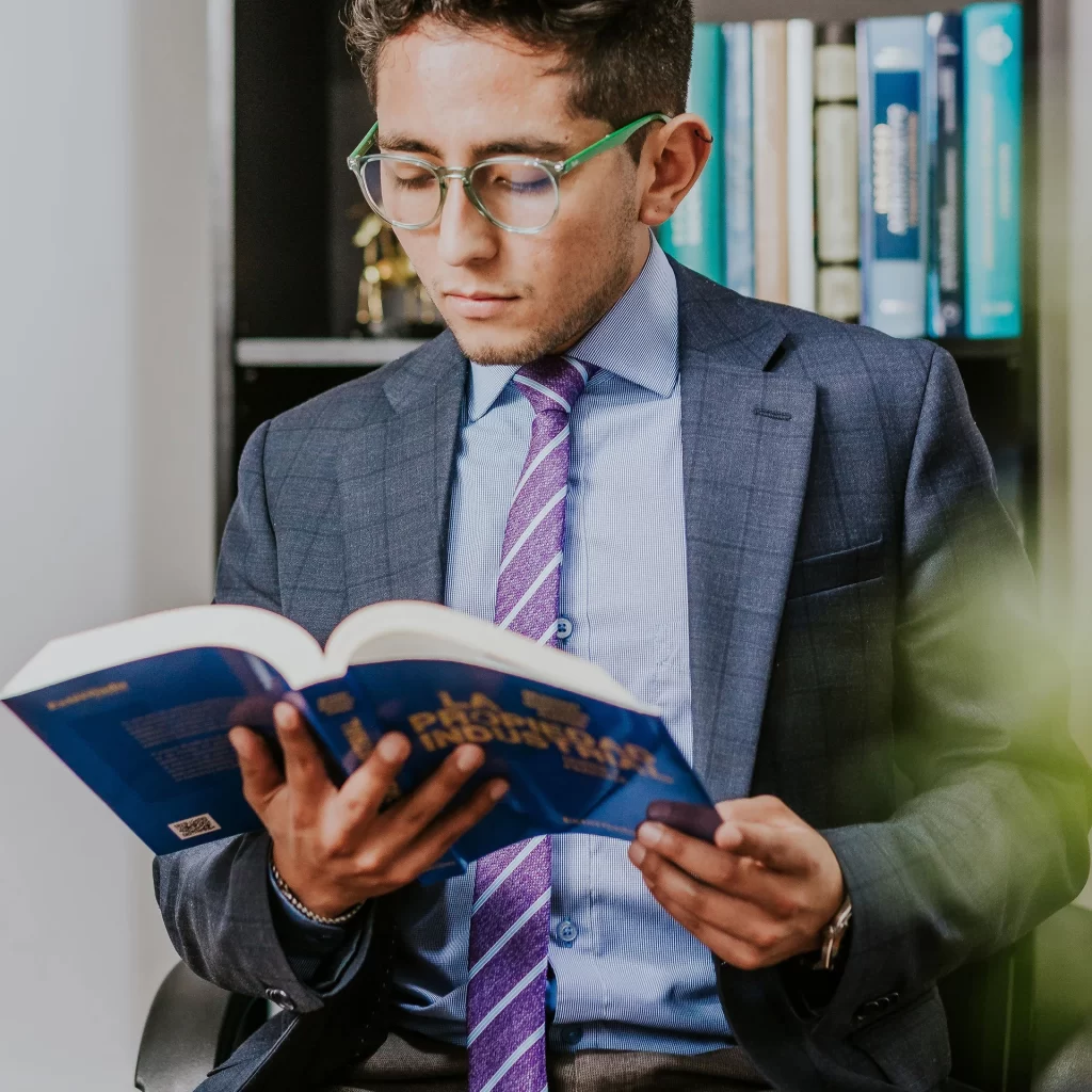 The Property-Intellectual.webp Muñoz°Abogados Propiedad Intelectual